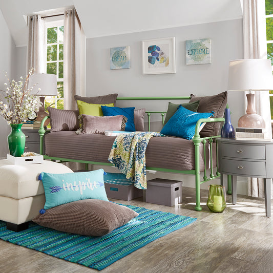 One Daybed, Ten Spring Looks