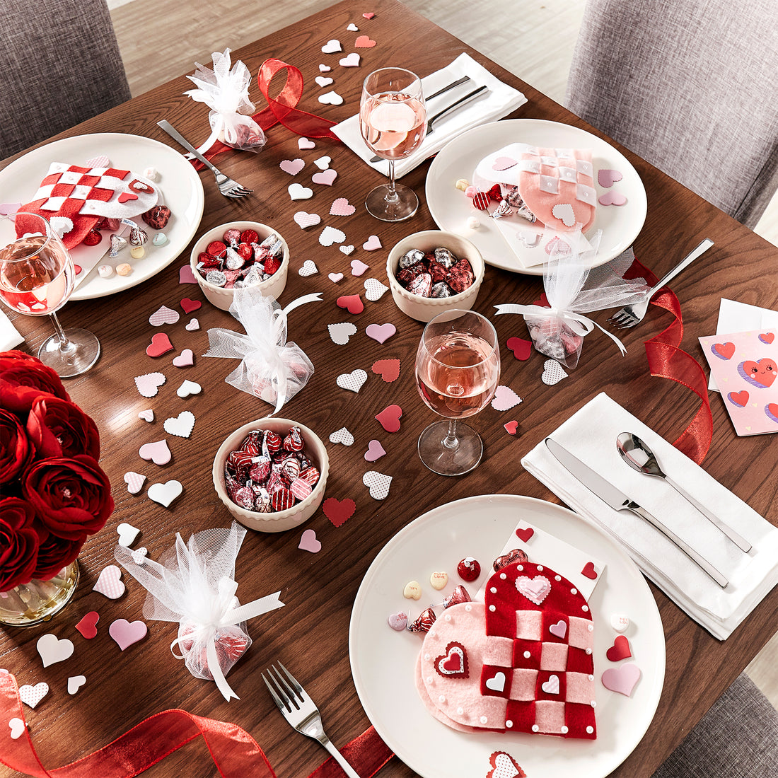 iNSPIRE Q Valentine's Day Table